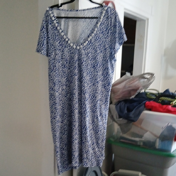 Lilly Pulitzer Blue and White Leaf Print - Picture 1 of 4